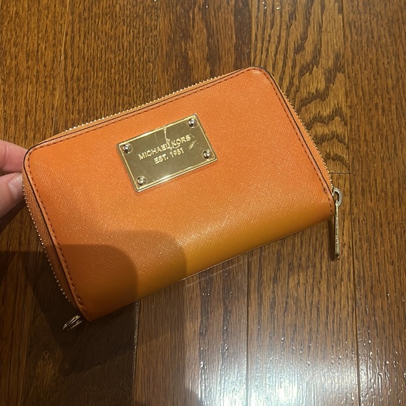 Michael Kors wallet - Picture 2 of 4